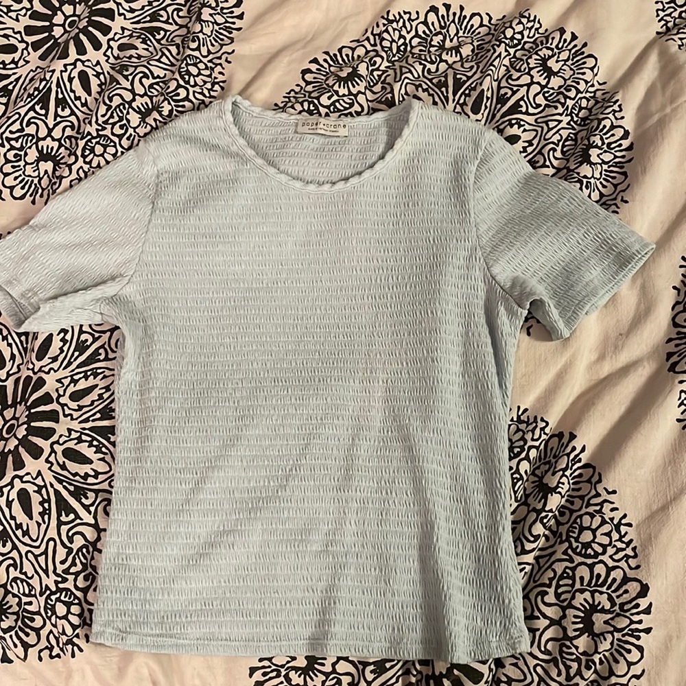 Blue elastic fold shirt